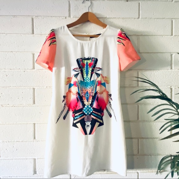 3/$30 Mantos Abstract Print Shift Dress - Picture 1 of 5